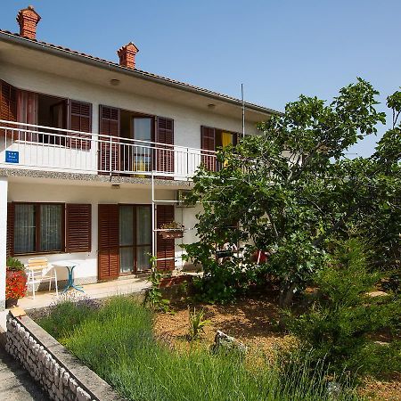 Apartment In Novi Vinodolski 15274 โปวิเล ภายนอก รูปภาพ
