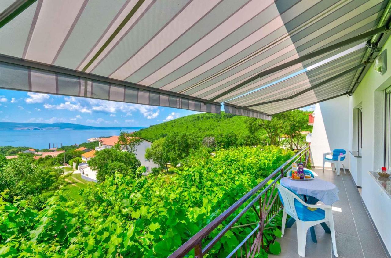 Apartment In Novi Vinodolski 15274 โปวิเล ภายนอก รูปภาพ